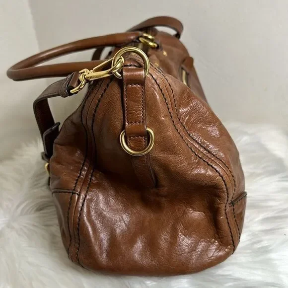 💯 Authentic Prada tote handbag
Two way🍀 - Picture 6 of 17